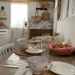 cosy-t2-proche-plage-cavalire.fr-provencehotel.com/
